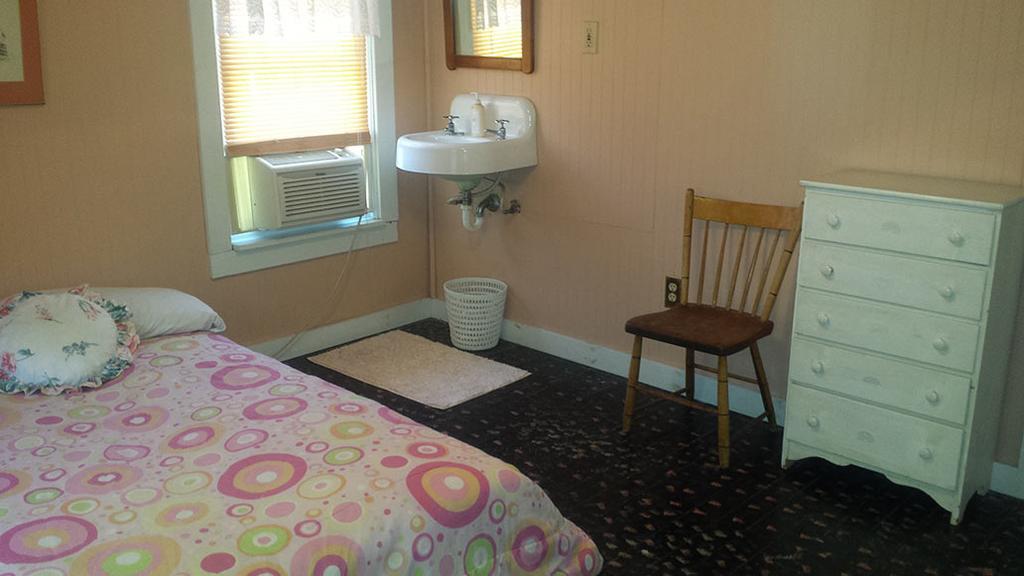 Aunt Jane'S Yellow House プットインベイ エクステリア 写真